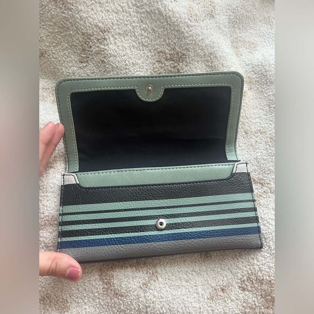 Relic By Fossil Rare Find Penguin Wallet (B) - image 8